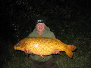 BARDEN LAKE - Neal Rogers - 33lb Ghost Common
